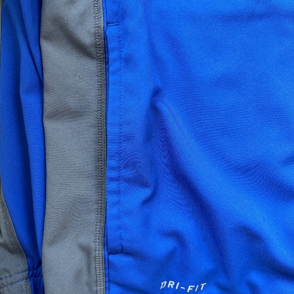 Nike Men's Dri-Fit Jacket (M) - Picture 8 of 9
